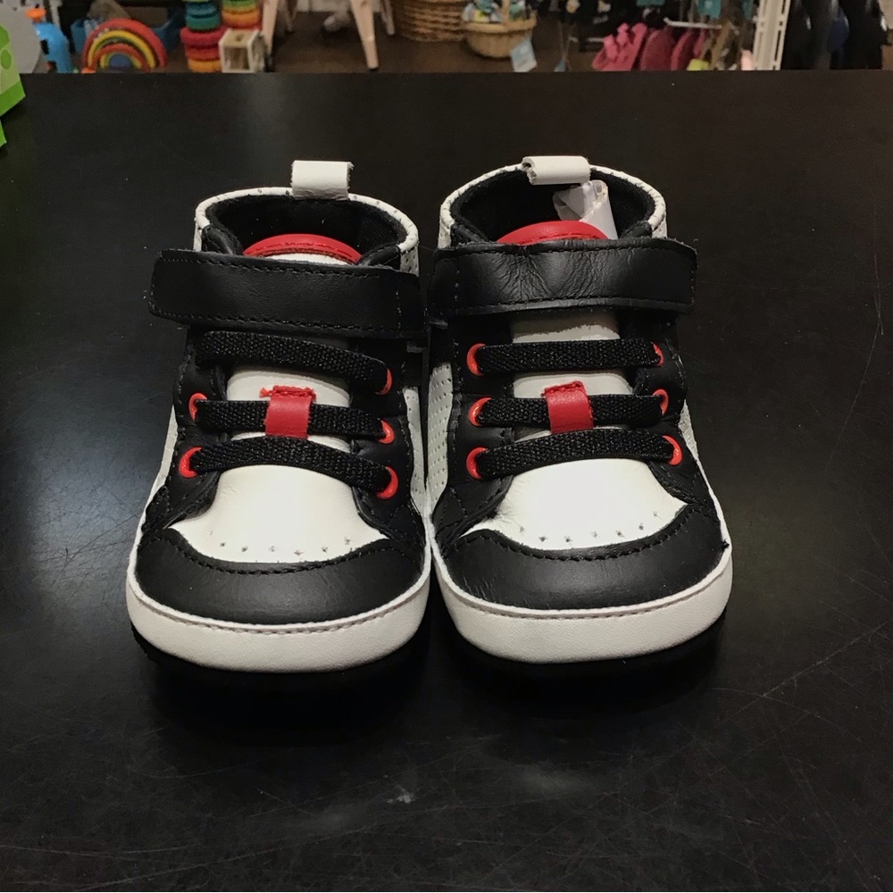 Robeez Shoe
